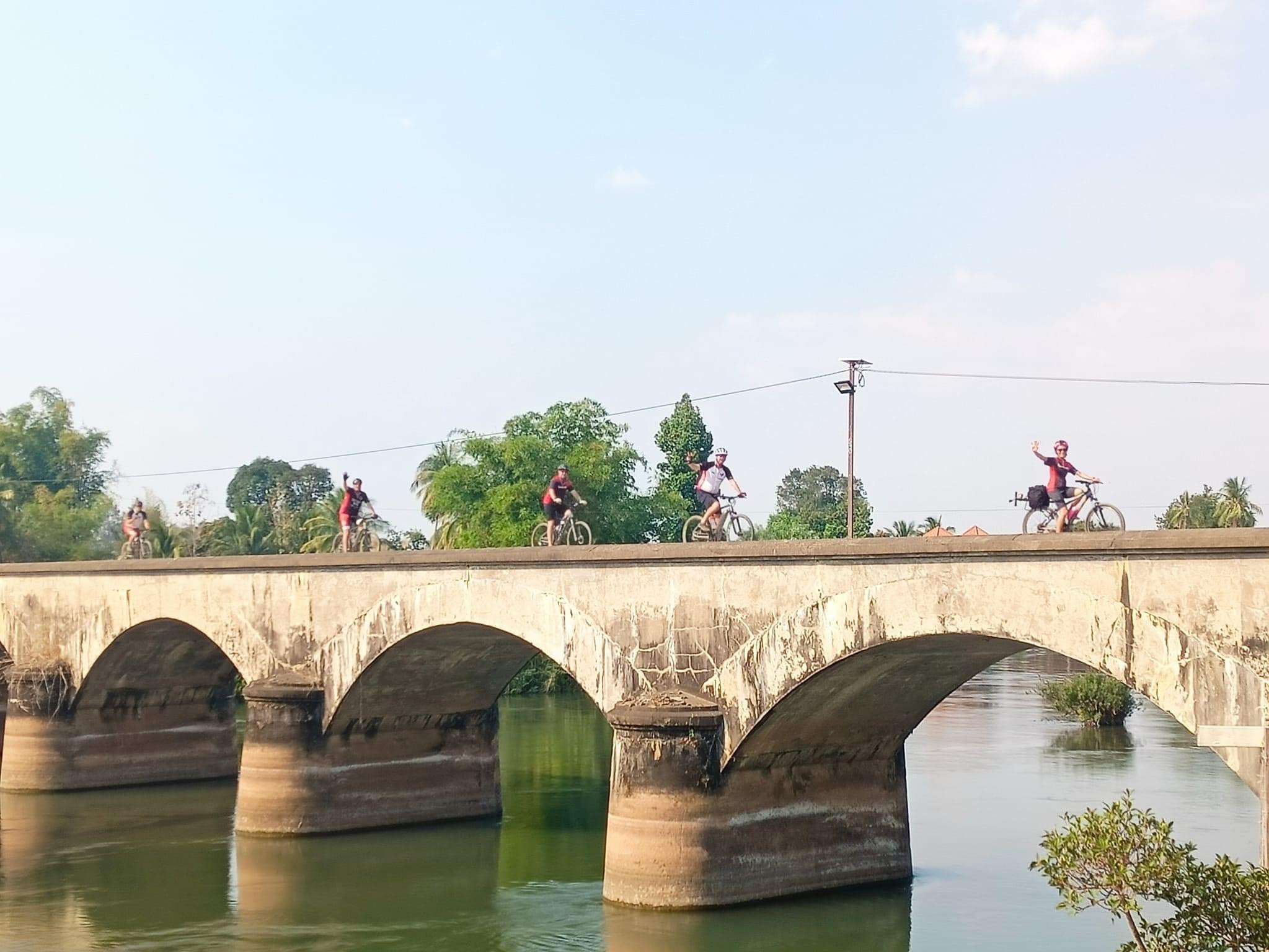6 Days Luang Prabang Cycling To Vientiane